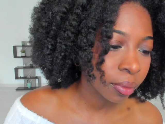 Amatiistur live cam on BongaCams