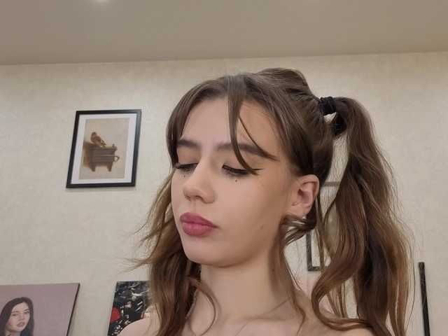 dolly-ll live cam on BongaCams