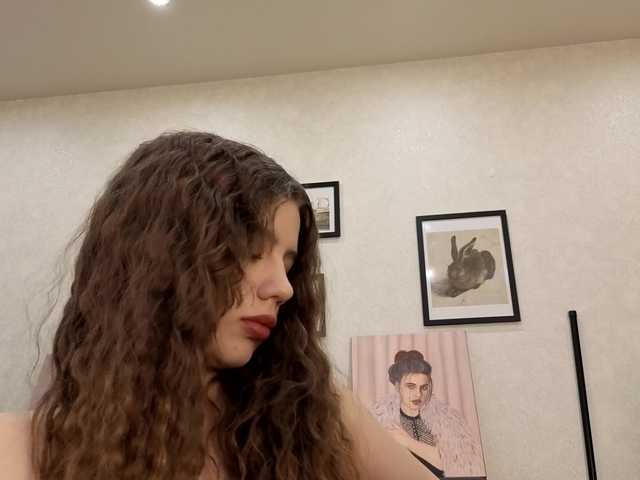 dolly-ll live cam on BongaCams
