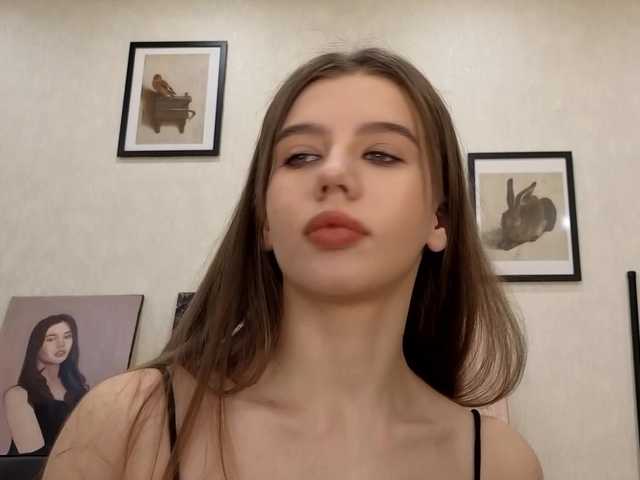 dolly-ll live cam on BongaCams