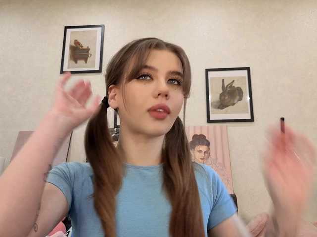 dolly-ll live cam on BongaCams