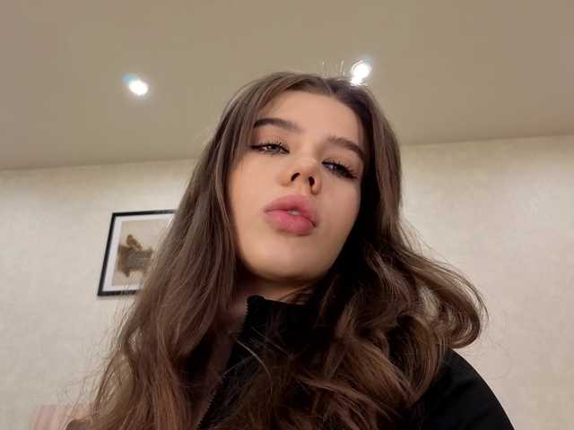 dolly-ll live cam on BongaCams