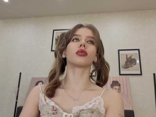 dolly-ll live cam on BongaCams