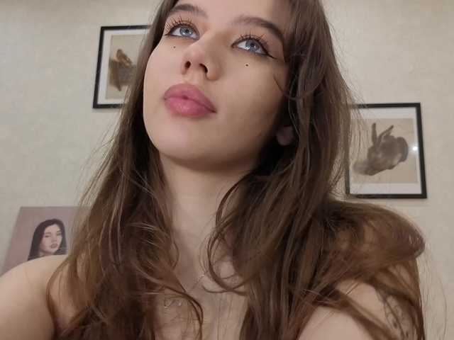 dolly-ll live cam on BongaCams