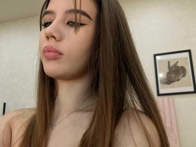 dolly-ll live cam on BongaCams