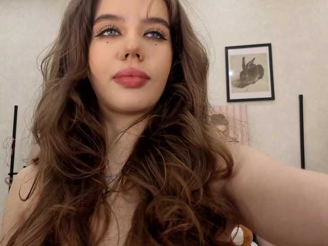 dolly-ll live cam on BongaCams