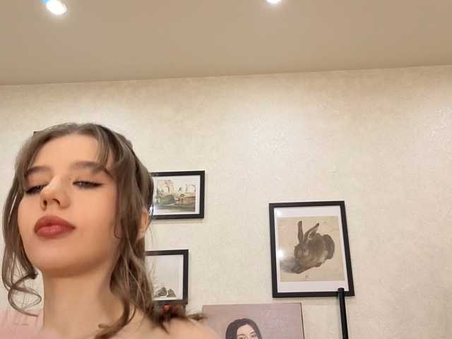 dolly-ll live cam on BongaCams