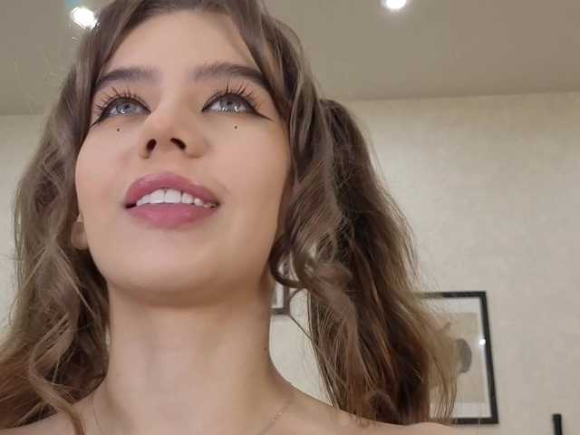 dolly-ll live cam on BongaCams
