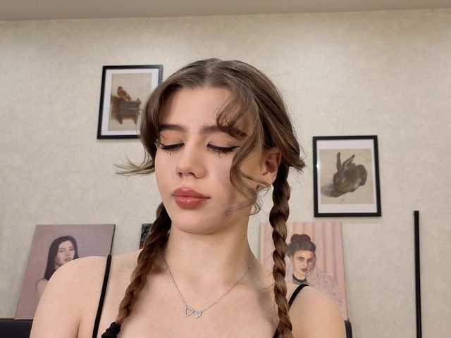 dolly-ll live cam on BongaCams