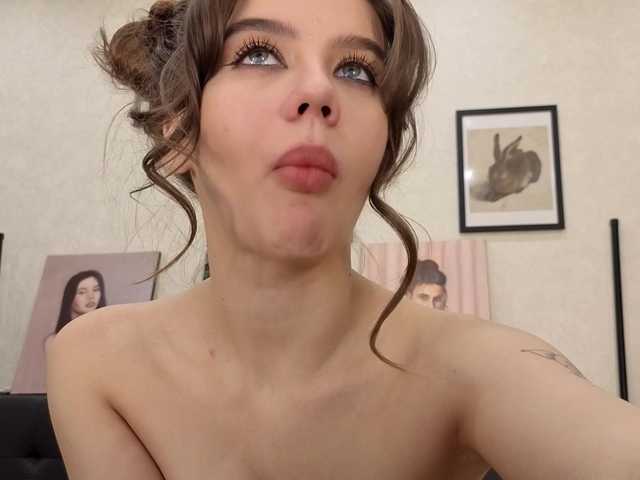 dolly-ll live cam on BongaCams