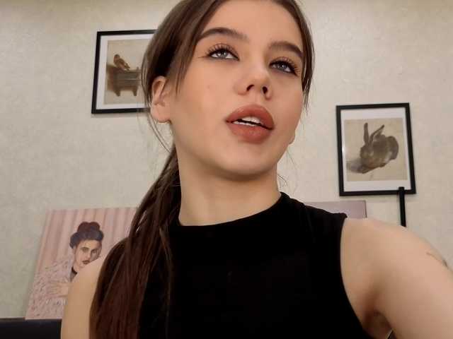 dolly-ll live cam on BongaCams