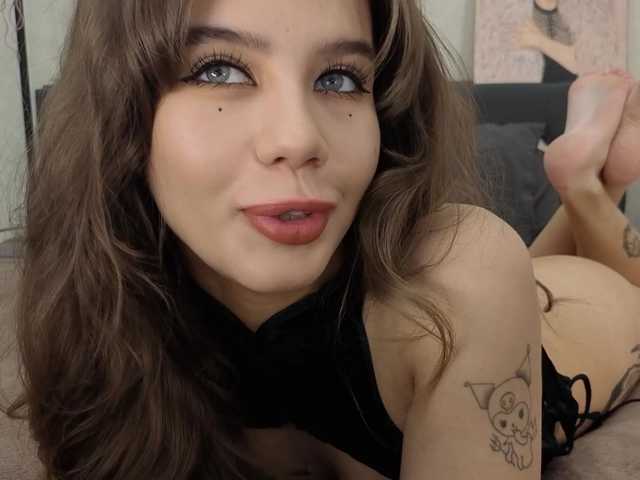 dolly-ll live cam on BongaCams