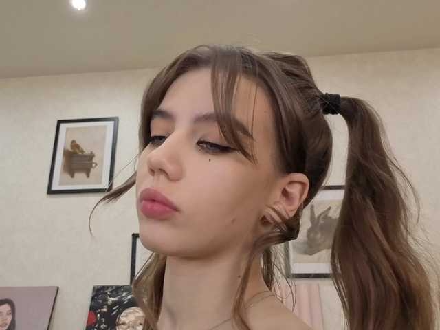 dolly-ll live cam on BongaCams
