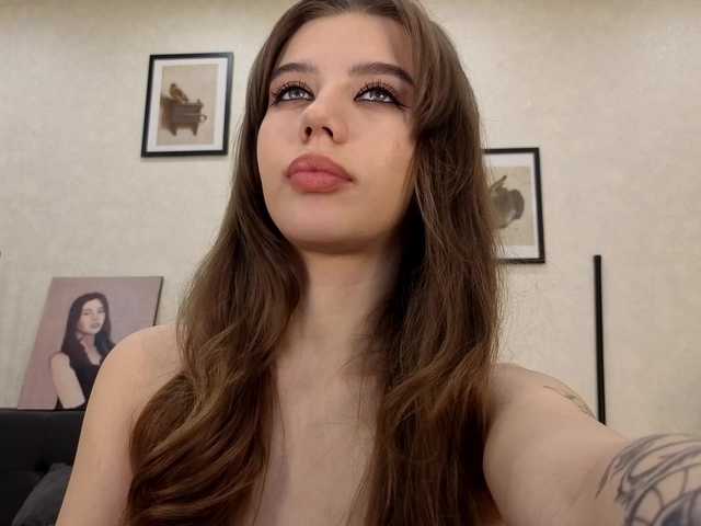 dolly-ll live cam on BongaCams