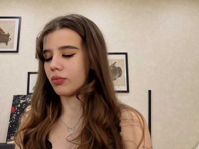 dolly-ll live cam on BongaCams