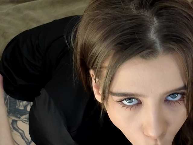 dolly-ll live cam on BongaCams