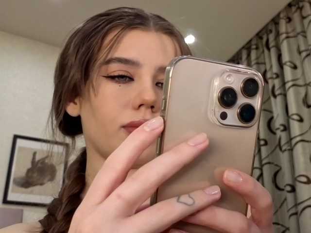 dolly-ll live cam on BongaCams