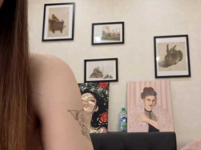 dolly-ll live cam on BongaCams