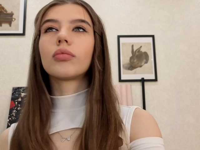 dolly-ll live cam on BongaCams