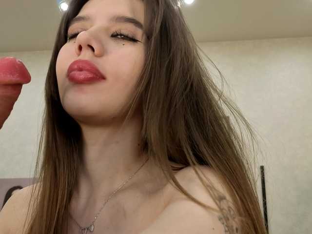 dolly-ll live cam on BongaCams