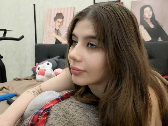 dolly-ll's BongaCams show and profile