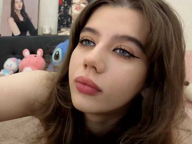 dolly-ll live cam on BongaCams