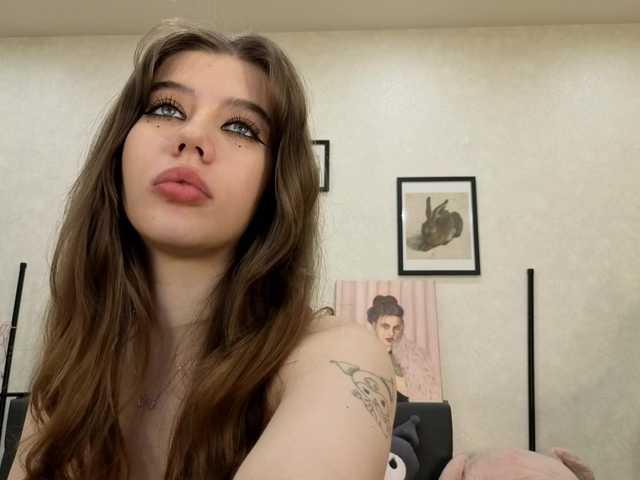 dolly-ll live cam on BongaCams