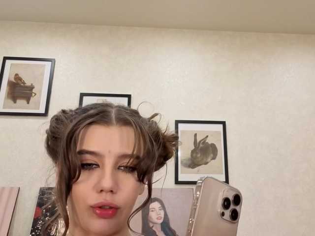 dolly-ll live cam on BongaCams
