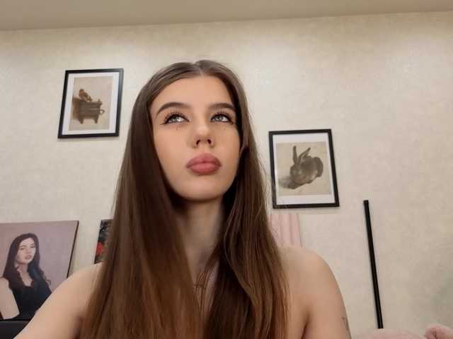 dolly-ll live cam on BongaCams