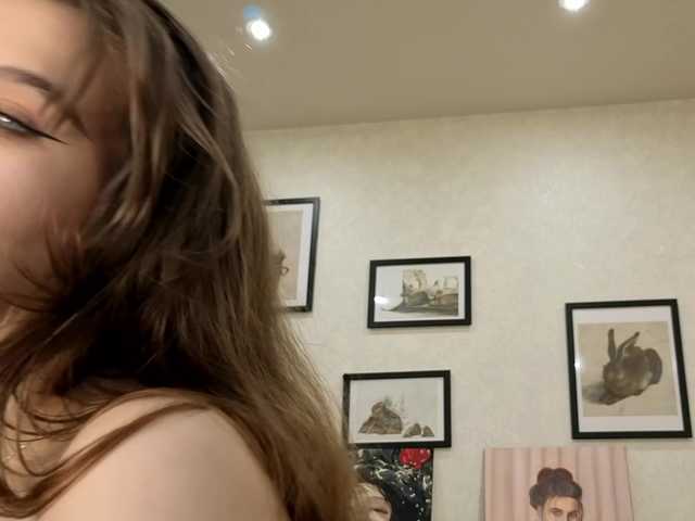 dolly-ll live cam on BongaCams