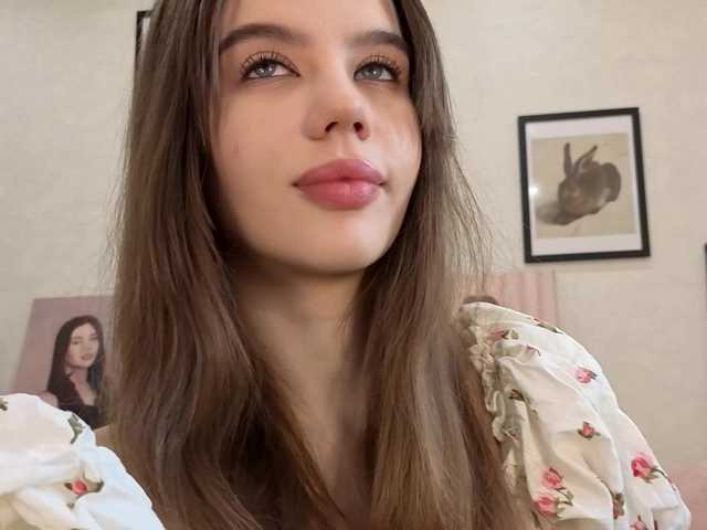 dolly-ll live cam on BongaCams