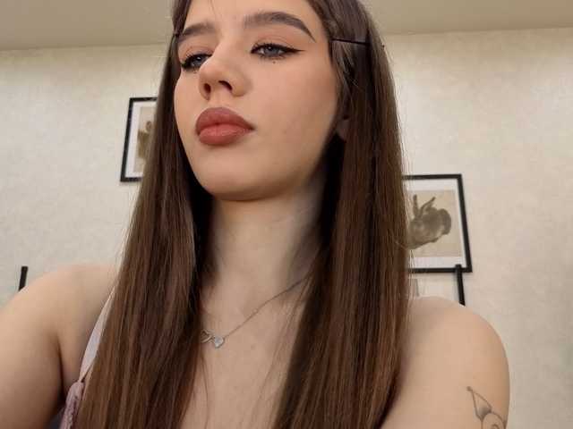 dolly-ll live cam on BongaCams
