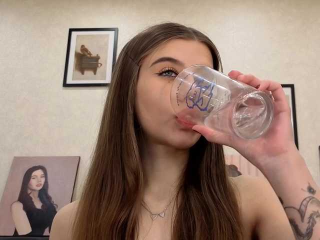 dolly-ll live cam on BongaCams
