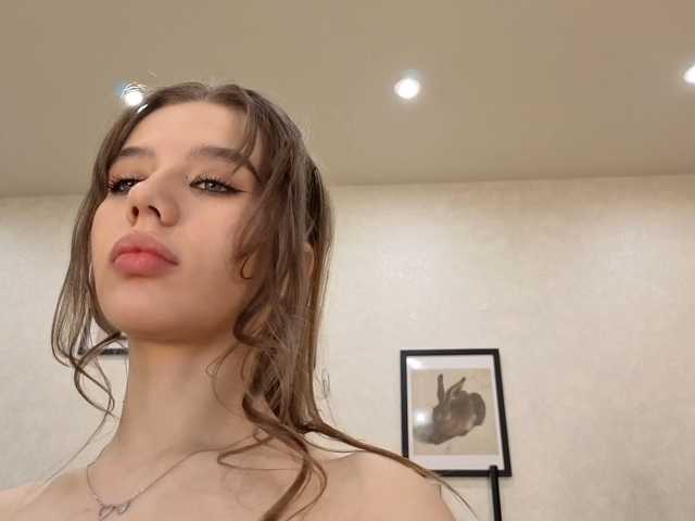 dolly-ll live cam on BongaCams