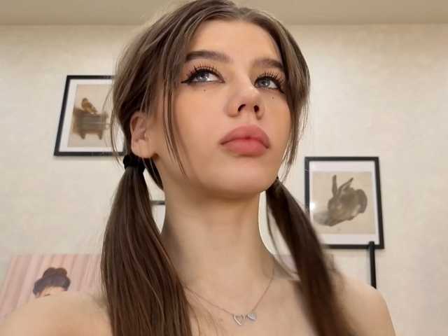 dolly-ll live cam on BongaCams