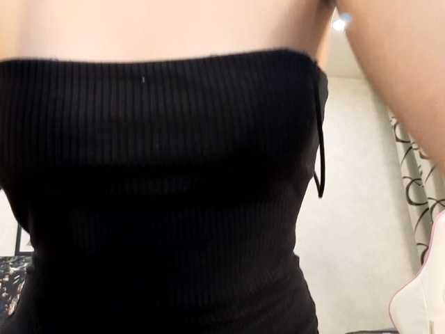 dolly-ll, en vivo ahora en BongaCams