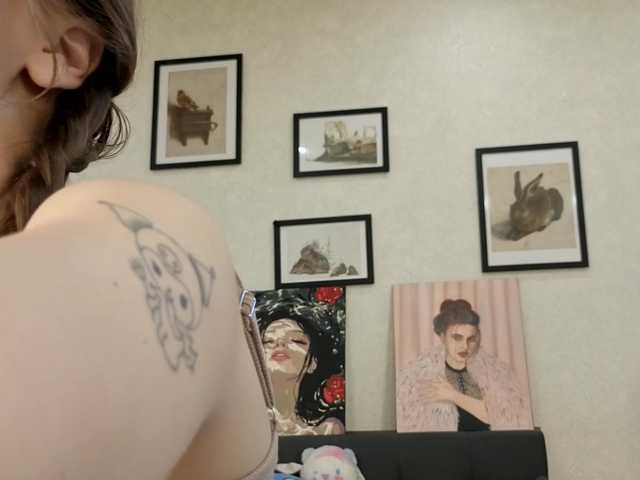 dolly-ll live cam on BongaCams