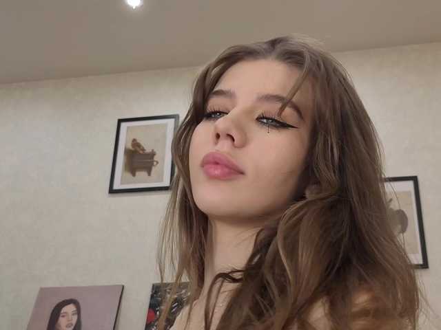 dolly-ll live cam on BongaCams