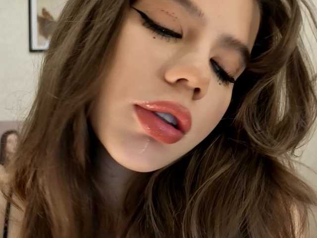 dolly-ll live sex show