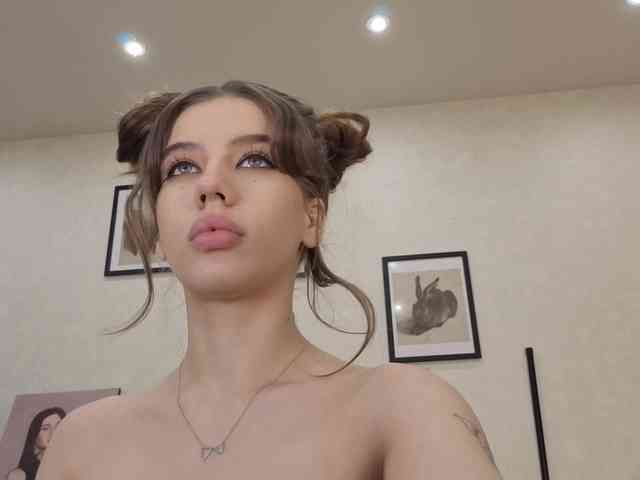 dolly-ll Sex Cam Show