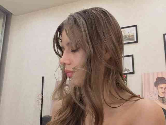 dolly-ll Sex Cam Show