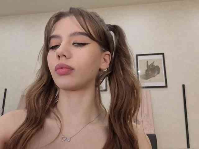 dolly-ll Sex Cam Show