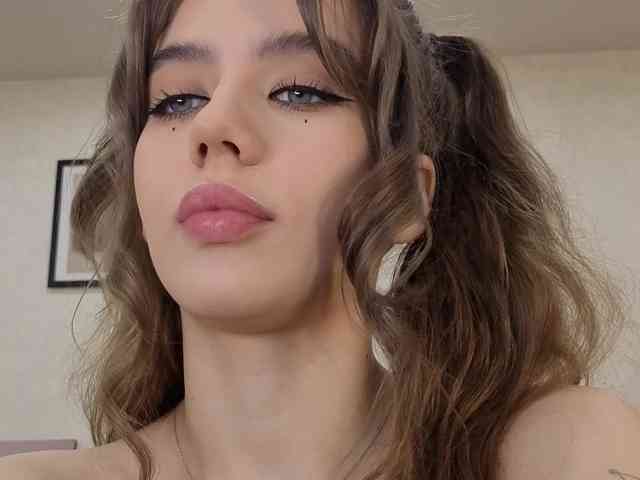 dolly-ll Sex Cam Show