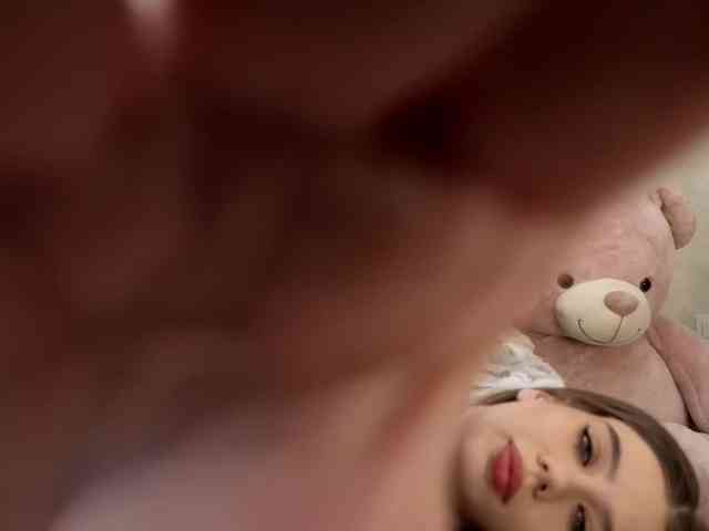 dolly-ll Live Webcam on BongaCams