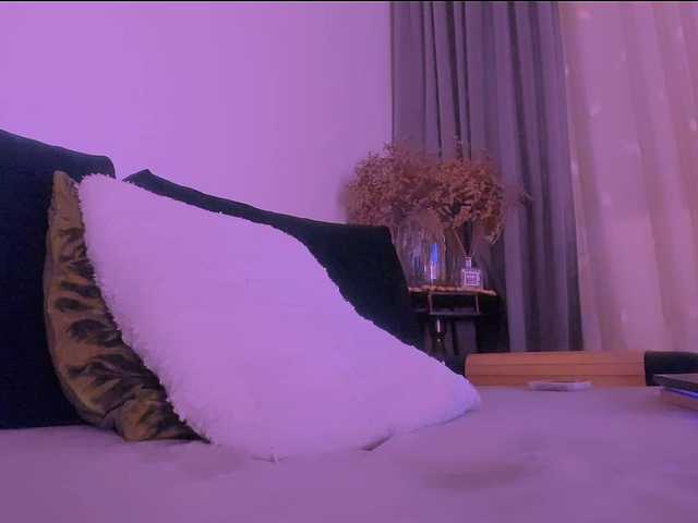 Mussaenda live cam on BongaCams