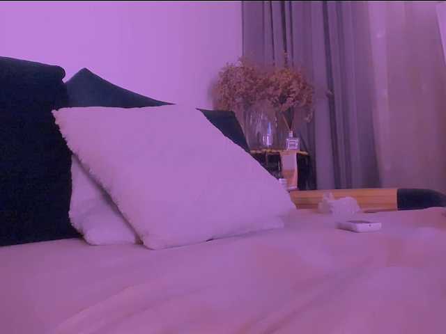 Mussaenda live cam on BongaCams