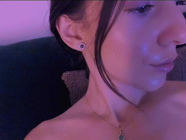 Mussaenda live cam on BongaCams