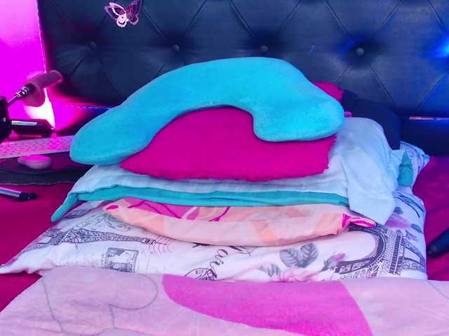 Adriana-55 live webcam show