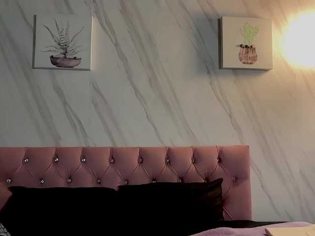 MarcellaGriffin live cam