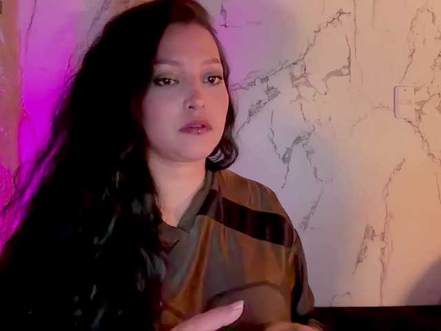 MarcellaGriffin live cam on BongaCams